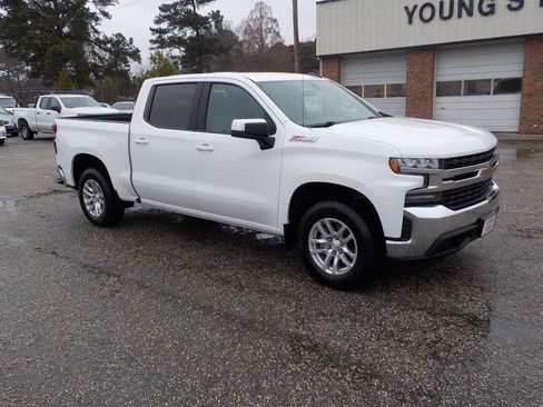 Used 2020 Chevrolet Silverado 1500 LT image 8