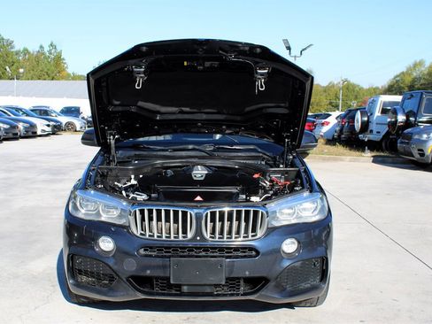 Used 2017 BMW X5 xDrive50i w/ M Sport Package image 40