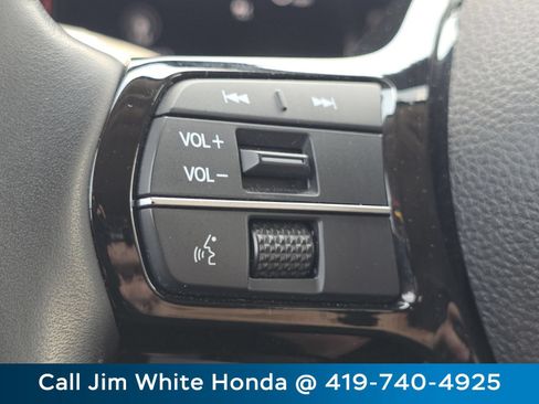 Certified 2025 Honda Pilot Elite image 35