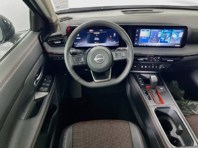New 2027 Nissan Kicks SR w/ SR Premium Package FWD image 17