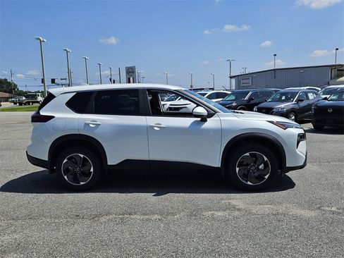 New 2026 Nissan Rogue SV image 13