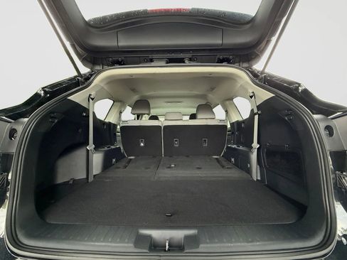 Used 2021 Toyota Highlander L AWD/4WD image 17