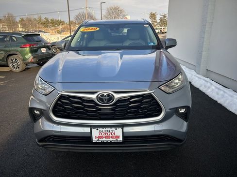 Used 2020 Toyota Highlander XLE image 3