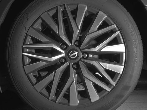 Used 2025 Nissan Altima 2.5 SV image 14