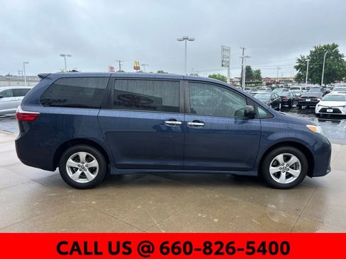 Used 2020 Toyota Sienna L FWD image 5
