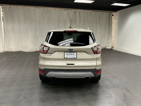 Used 2017 Ford Escape Titanium image 5