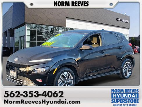 Certified 2023 Hyundai Kona SE image 1