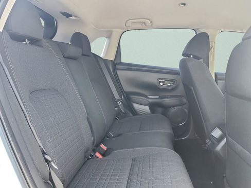 Used 2023 Honda HR-V LX image 31