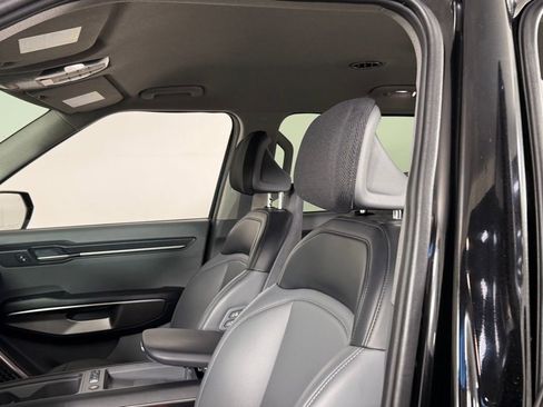 Used 2024 Kia EV9 Light image 23