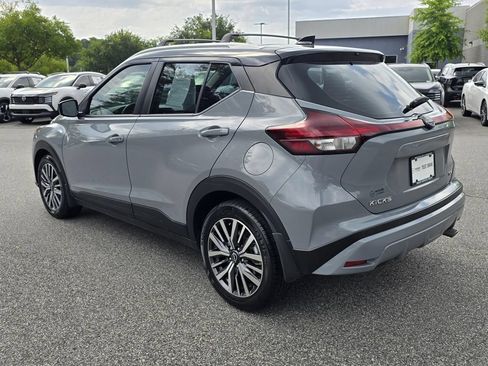 Used 2024 Nissan Kicks SV w/ Interior Electronics Package FWD image 3