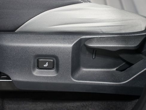 Used 2024 Toyota Tacoma TRD Sport image 35