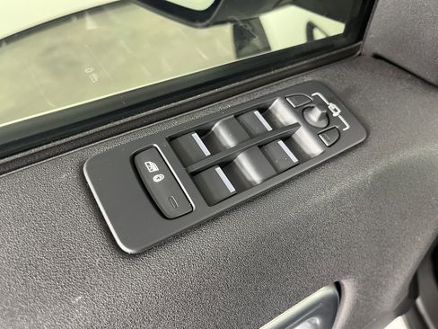 Used 2019 Land Rover Discovery Sport HSE AWD/4WD image 23