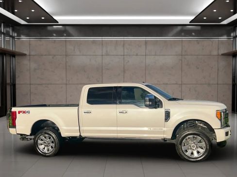Used 2019 Ford F350 Platinum w/ Platinum Ultimate Package image 8