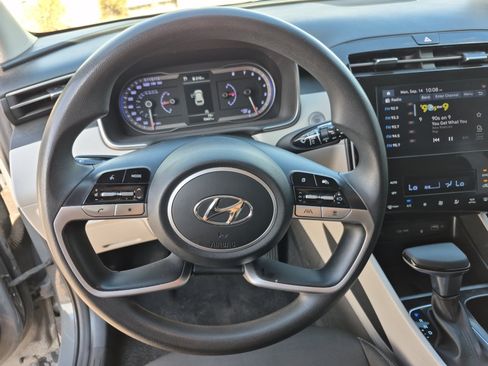 Used 2024 Hyundai Tucson SEL FWD image 9