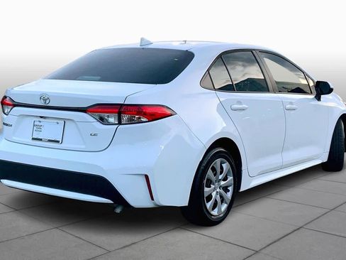 Used 2022 Toyota Corolla LE image 13