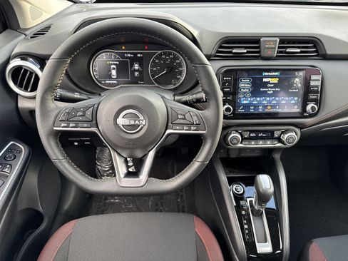 New 2025 Nissan Versa SR w/ Trunk Package image 15