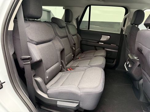 New 2025 Ford Expedition Active image 66