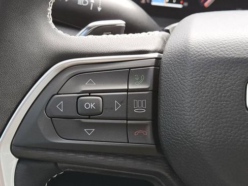 New 2025 Jeep Grand Cherokee Laredo RWD image 19