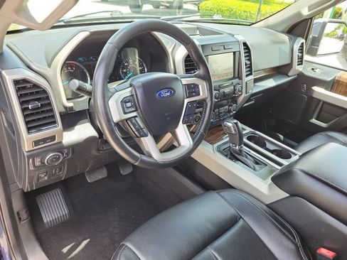 Used 2019 Ford F150 Lariat RWD image 19