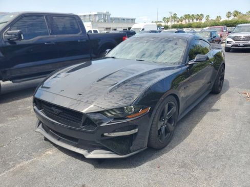 Used 2022 Ford Mustang GT Premium w/ Equipment Group 401A RWD image 2