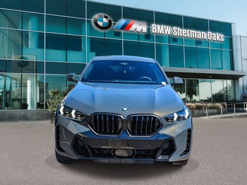 New 2026 BMW X6 xDrive40i w/ Premium Package AWD/4WD image 2