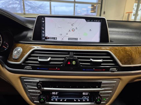 Used 2017 BMW 740i xDrive 740i xDrive Sedan image 33