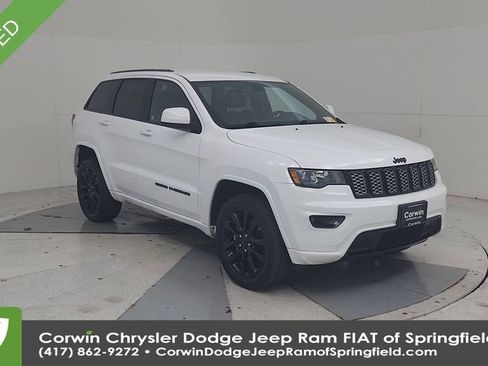 Certified 2021 Jeep Grand Cherokee Laredo X image 3