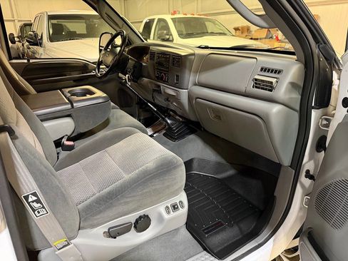 Used 2003 Ford F350 XLT AWD/4WD image 23