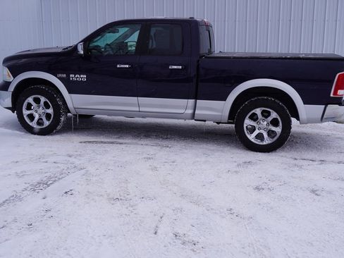 Used 2016 RAM 1500 Laramie w/ Convenience Group image 3