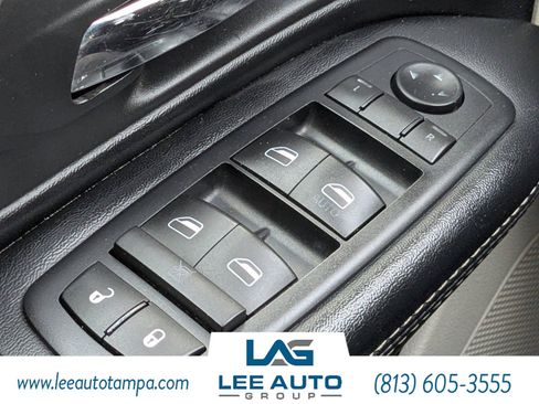 Used 2017 Dodge Grand Caravan SXT image 23