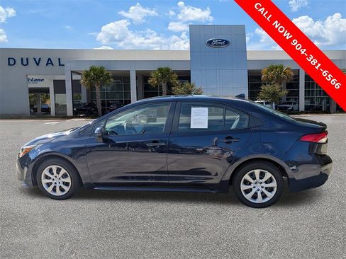 Used 2024 Toyota Corolla LE image 7