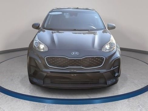 Used 2022 Kia Sportage LX image 2