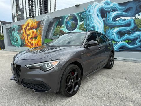 Used 2022 Alfa Romeo Stelvio Veloce AWD/4WD image 1