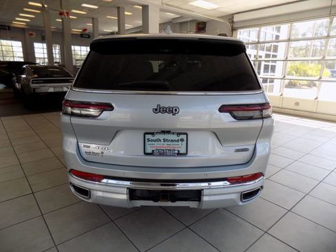 Used 2023 Jeep Grand Cherokee L Overland w/ MOPAR Finishing Package image 6