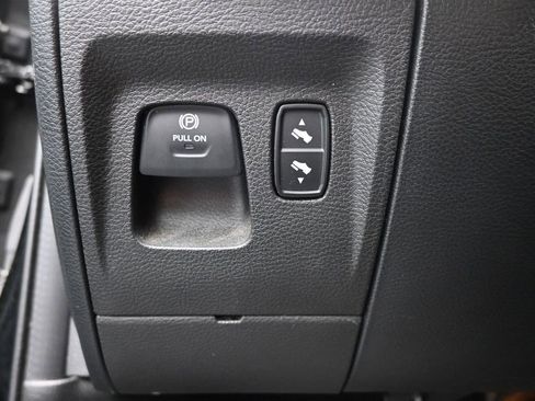 Used 2022 RAM 1500 Rebel w/ Rebel Level A Equipment Group AWD/4WD image 17