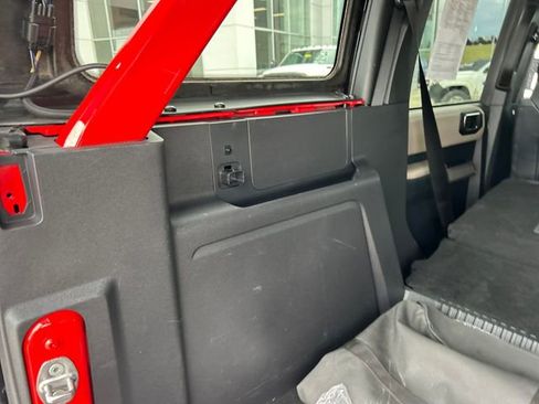 Used 2022 Ford Bronco Wildtrak image 46