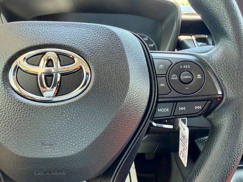 Used 2024 Toyota Corolla LE FWD image 33