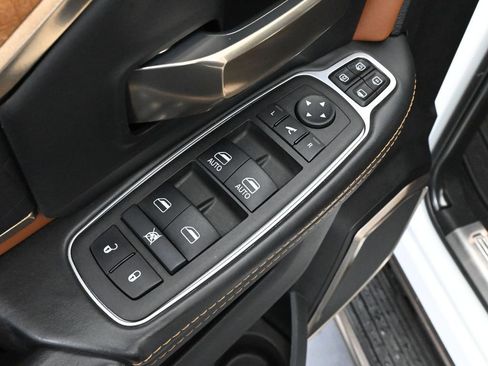 Used 2024 RAM 3500 Limited w/ Safety Group image 23