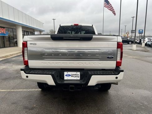 Used 2017 Ford F350 Platinum w/ Platinum Ultimate Package image 5