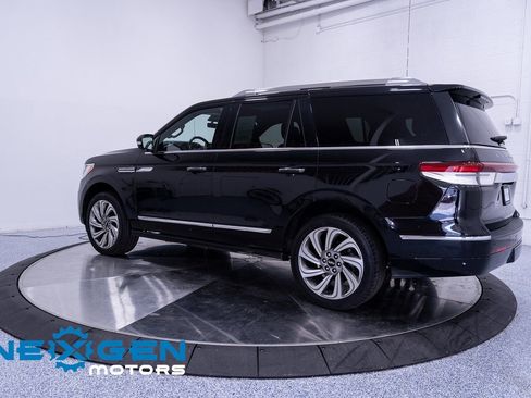 Used 2022 Lincoln Navigator Reserve AWD/4WD image 34