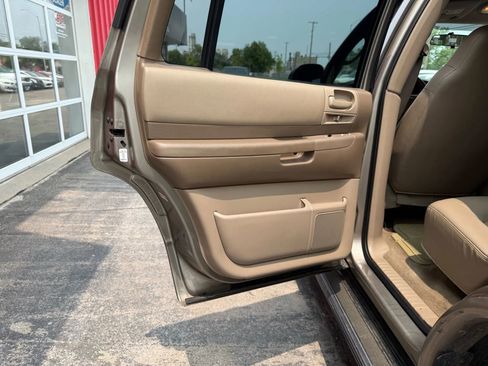 Used 2003 Dodge Durango SLT image 14