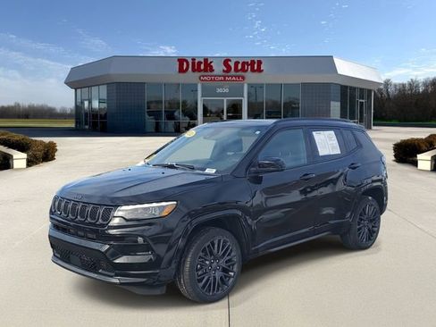 Certified 2024 Jeep Compass Limited w/ High Altitude Package image 2