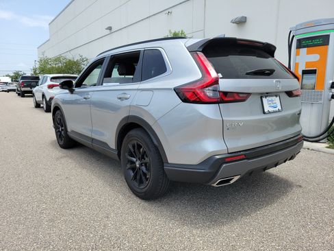Used 2025 Honda CR-V Sport-L image 4