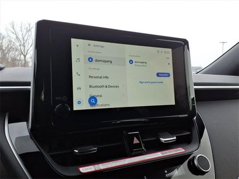 Used 2025 Toyota Corolla SE image 18