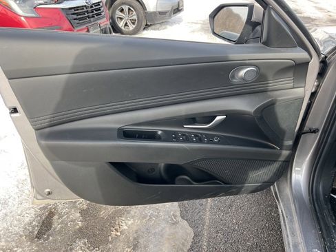 Used 2024 Hyundai Elantra SEL w/ Convenience Package image 22