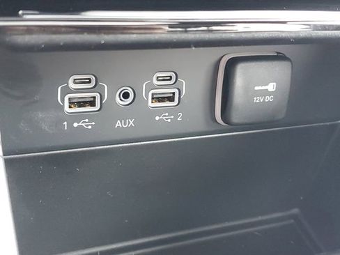 New 2026 Jeep Grand Cherokee L Limited w/ Limited Altitude Package AWD/4WD image 31