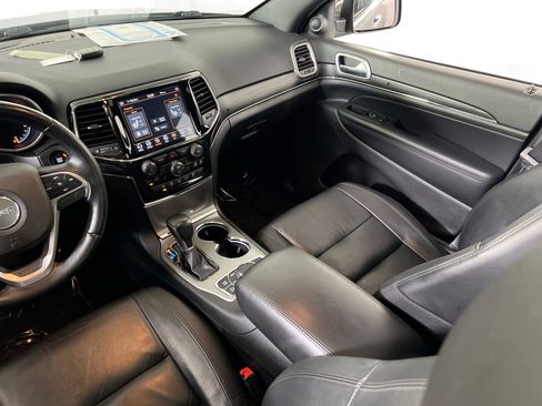 Used 2022 Jeep Grand Cherokee Limited image 23