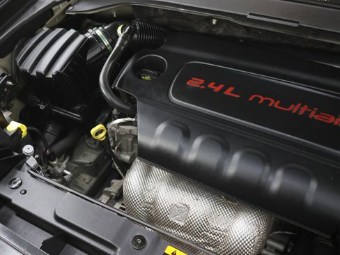 Used 2019 Jeep Renegade Latitude image 15