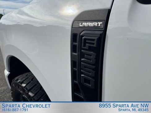 Used 2024 Ford F350 Lariat w/ Lariat Ultimate Package AWD/4WD image 12