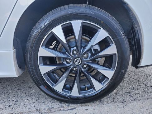 Used 2017 Nissan Sentra SR image 54